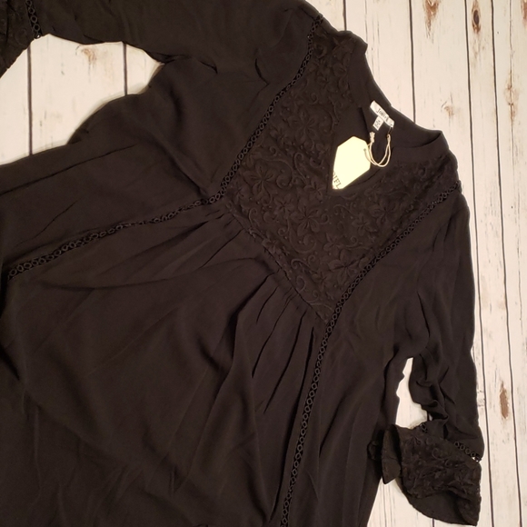 3/4 Sleeve Tunic - Picture 4 of 7